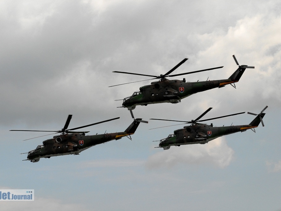 0150 Mi-24 V 4009 Mi-24V 0708 Mi-24 D 3VrK Slovak AF
