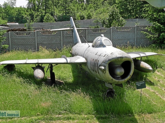 1001 MiG-17PF cn 1001 Pic1