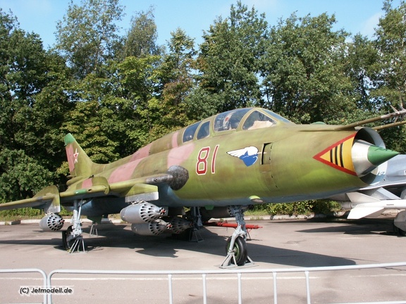 Su-17UM, 81 rot