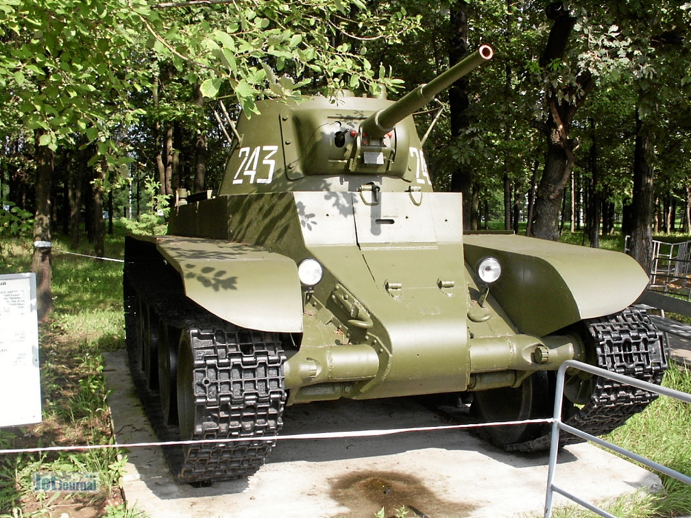Panzer BT-7