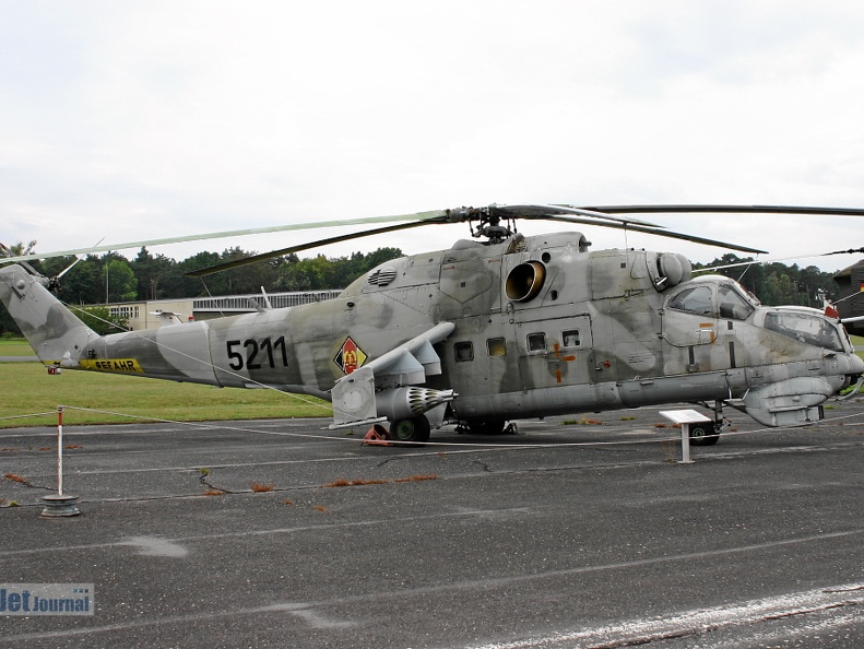 5211 (fake), Mi-24D, ex. NVA 521
