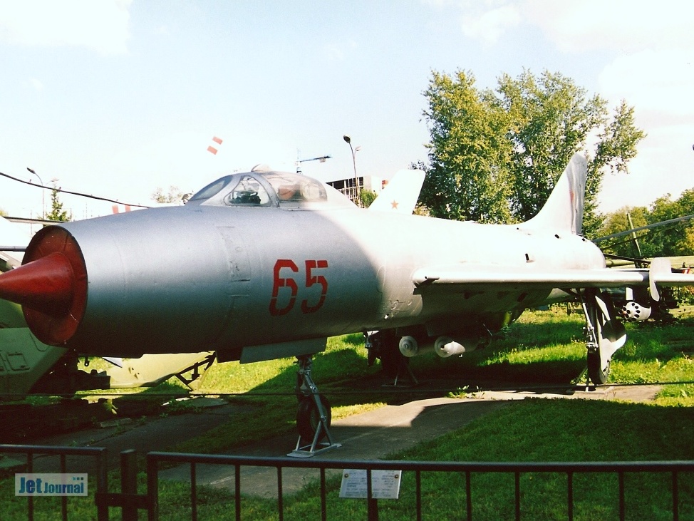 Su-7B, 65 rot