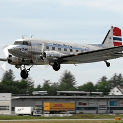 LN-WND Douglas C-53D