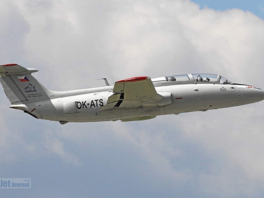 OK-ATS L-29 Delfin