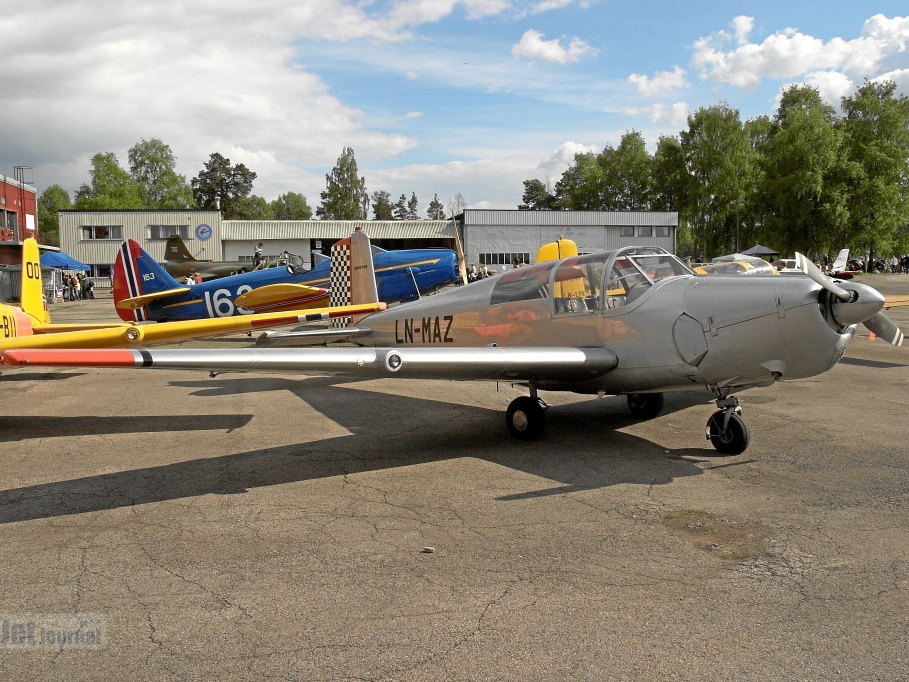 LN-MAZ Saab 91D (1384 visitas) LN-MAZ Saab 91D