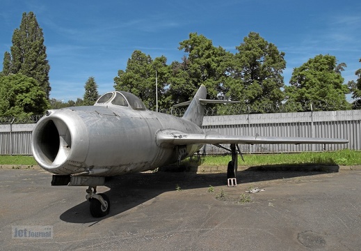3671 MiG-15bisR