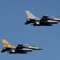 F-16AM, 2 x im Überflug