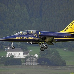 ES-TLG L-39C Breitling Jet Team