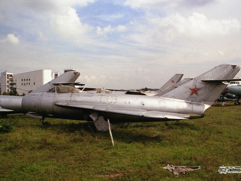 MiG-17, 61 rot