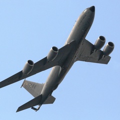 23562 KC-135R 351st ARS nach dem Durchstarten