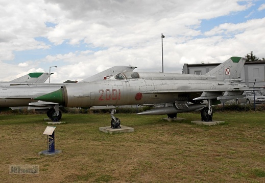 2001 MiG-21M