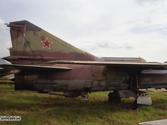 MiG-23MLD, 37 rot, Heckansicht 