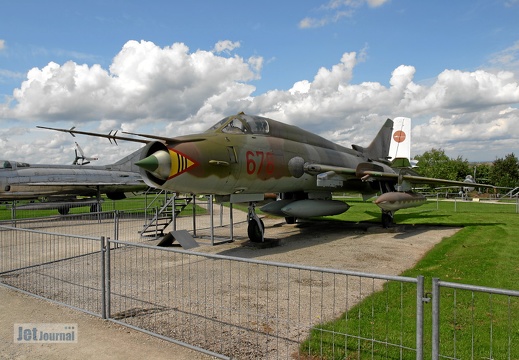 678 25-16 Su-22M-4 Pic1