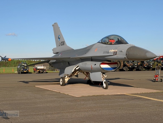 J-008 F-16AM RNLAF spare aircraft F-16 Solo Display Team