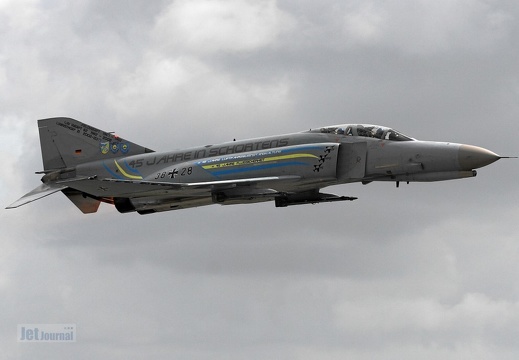 38+28 F-4F JG71 Fly-By