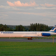 OH-LMY MD-82 Finnair (2347 visite) Lentajien Juhannus Midnight Sun Airshow 2006 Kauhava Finnland OH-LMY MD-82 Finnair