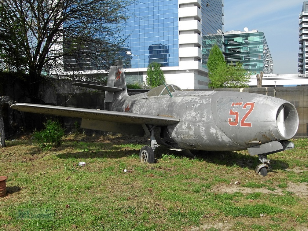 52 Jak-23