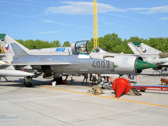 4003 MiG-21MFN 211tl CzAF