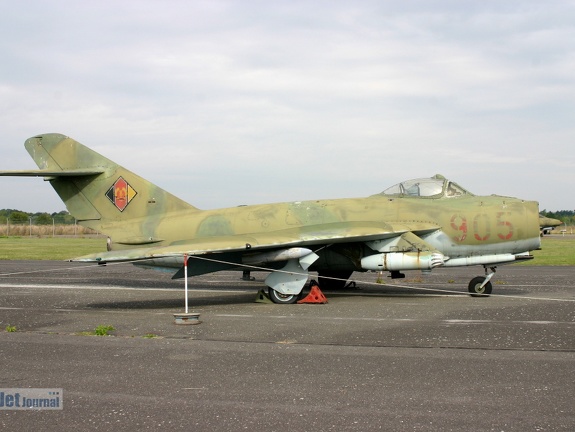 905, MiG-17F (Lim-5) 