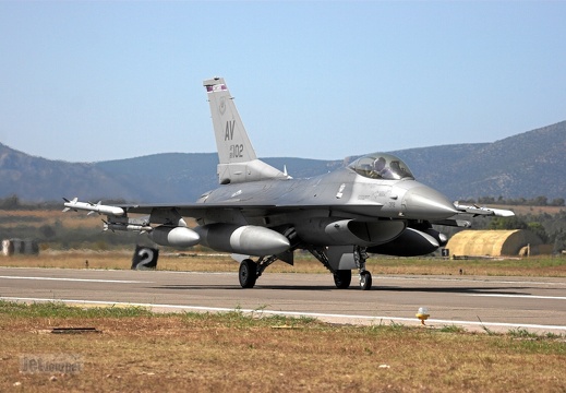 89-2102 AV F-16CM USAFE
