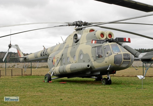 Mi-9, 482 schwarz, ex. NVA