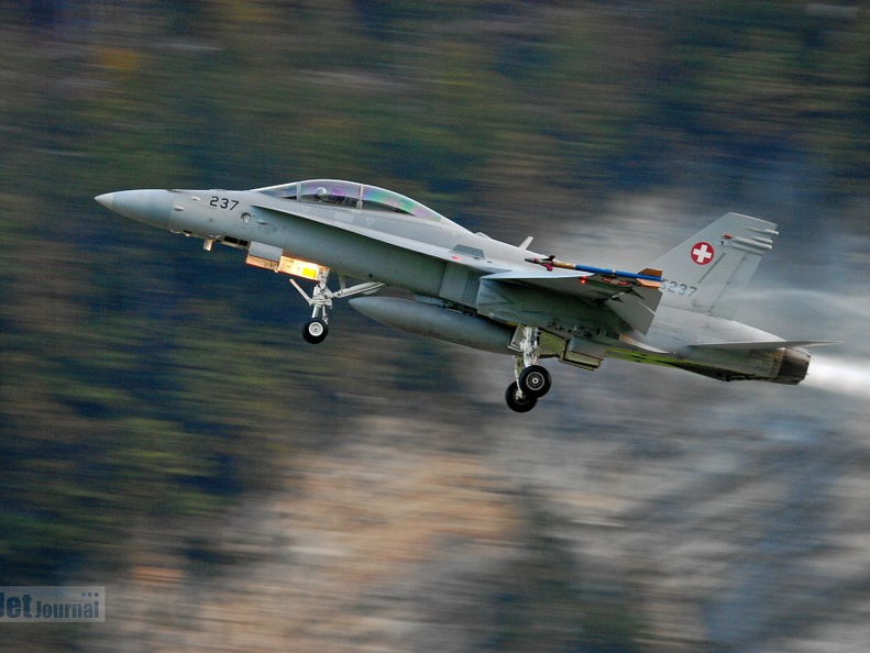J-5232 F-18D Meiringen Schweizer Luftwaffe