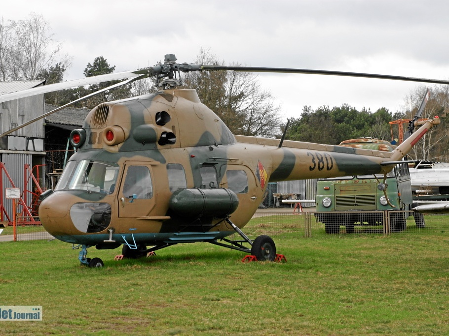 Mi-2, 380 schwarz, ex. NVA