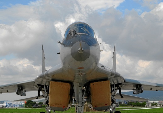 5304 MiG-29 UB 1SLK Front