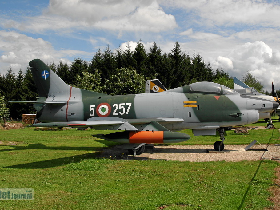 MM5257 Fiat G-91R3 ex 31+70