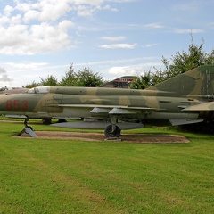 853 24-24 MiG-21bis Pic2