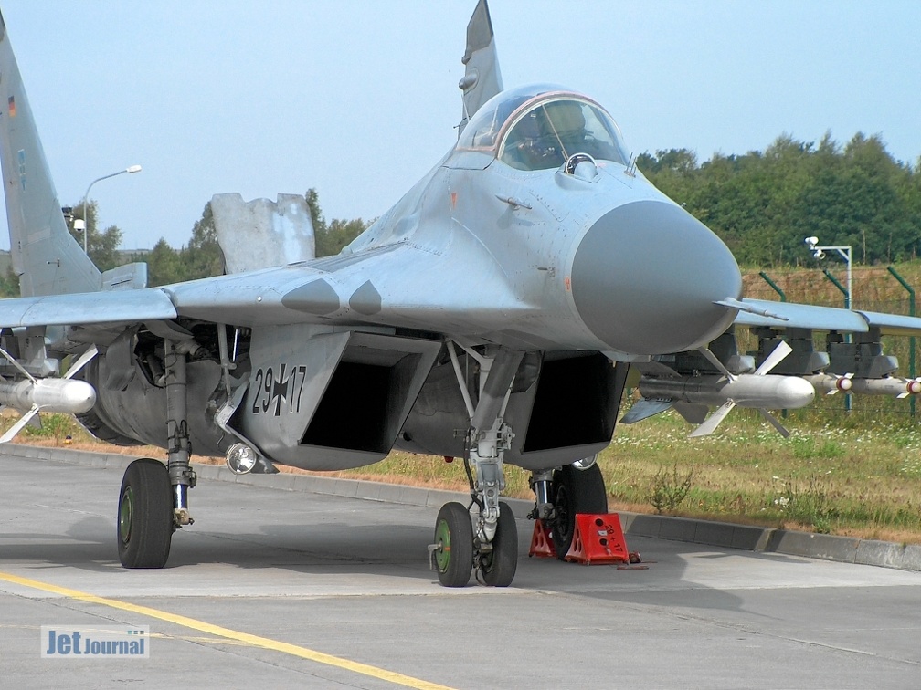29+17 MiG-29G JG73