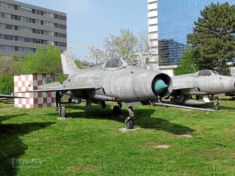 714 MiG-21F-13