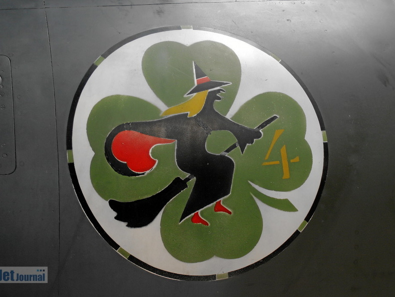 J-4098 Hawker Hunter Mk58 Pic2