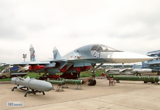 Su-32FN, 43 blau