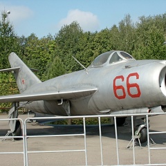 MiG-17, 66 rot (ex. 39 rot)