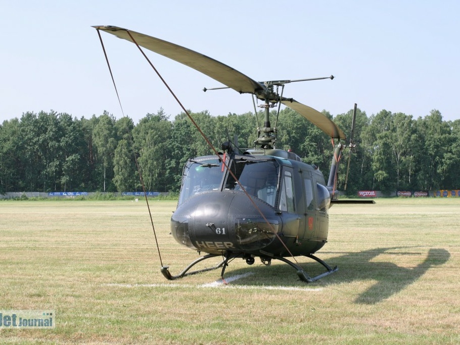 72+61 UH-1D HFWS Ausbildungszentrum C Celle Pic1