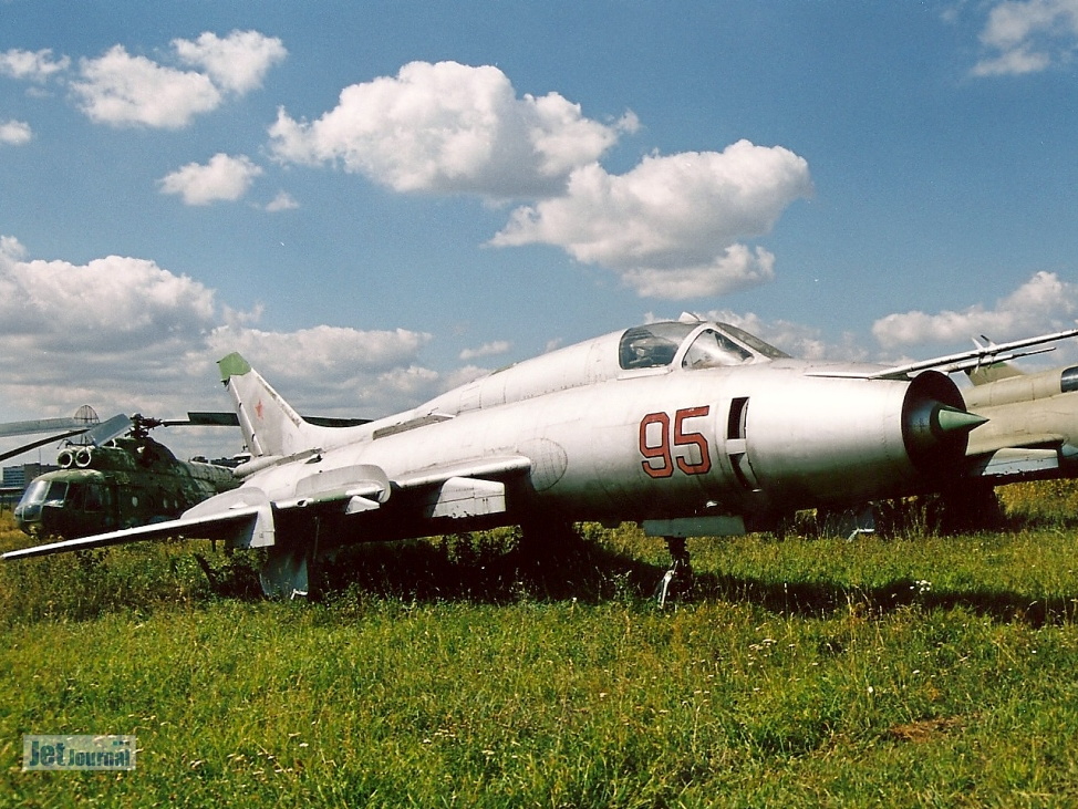 Su-17M3, 95 rot (2756 visitas) Aufnahmedatum 2001 Su-17M3, 95 rot