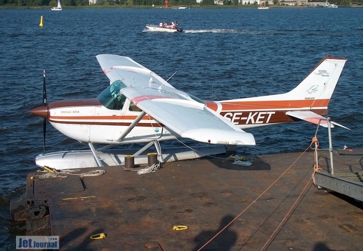SE-KET Cessna R.172K Hawk XP Pic1