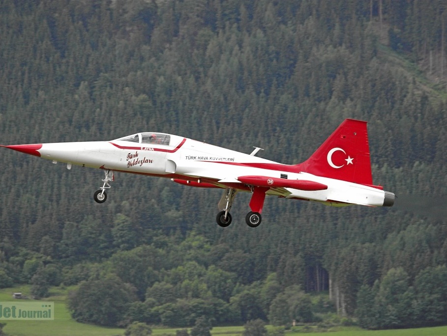NF-5 Turkish Stars (2124 visites) NF-5 Turkish Stars