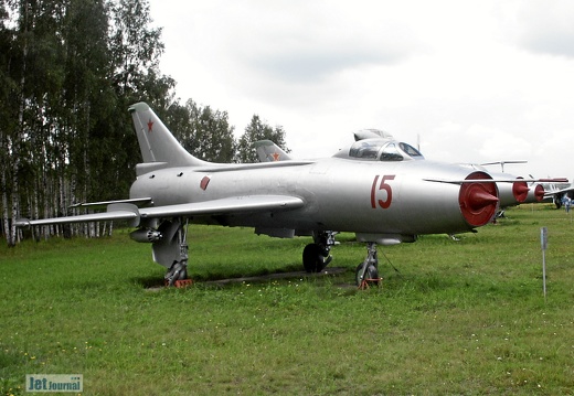 Suchoi Su-7BKL, 15 rot