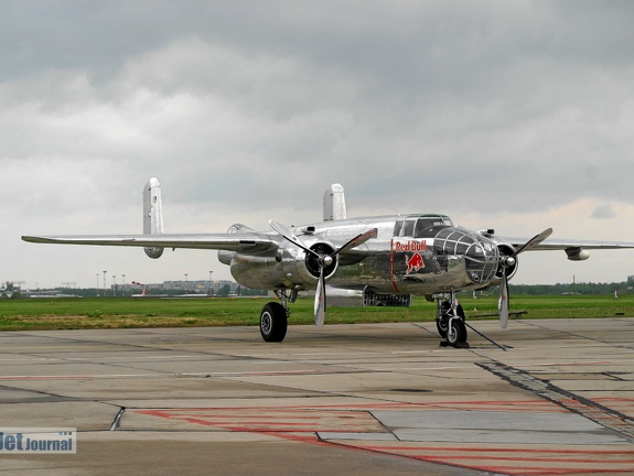 N6123C North American B-25J Mitchell The Flying Bulls (1124 visitas) N6123C North American B-25J Mitchell The Flying Bulls