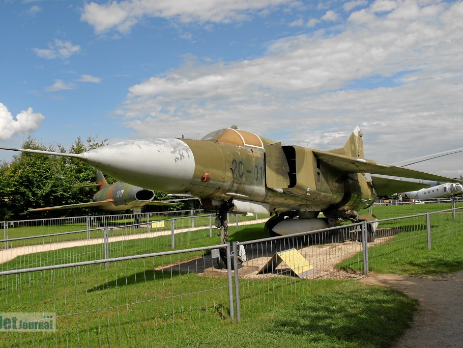 568 20-01 MiG-23MF Pic2
