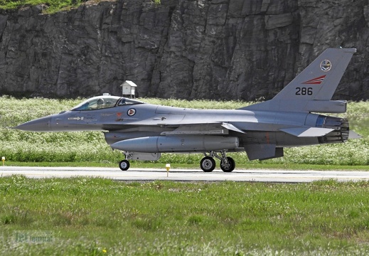 286 F-16AM RNoAF