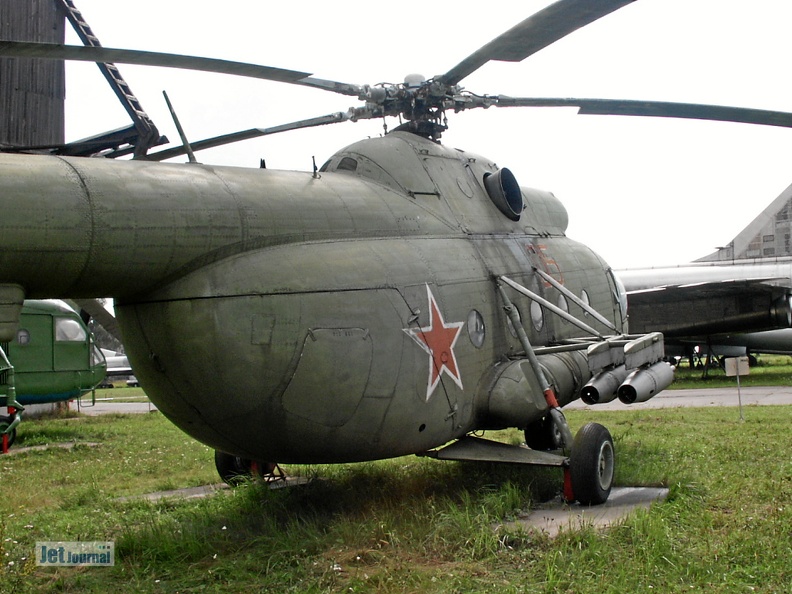 Mil Mi-8, 05 rot