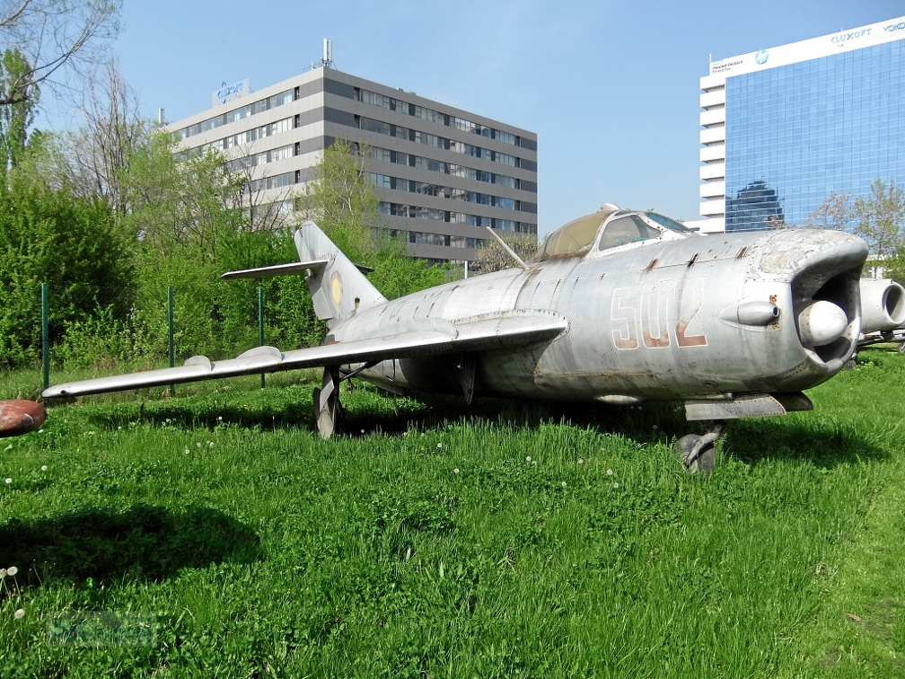 502 MiG-17PF