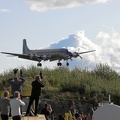 N996DM DC-6B im Endanflug auf Malmi