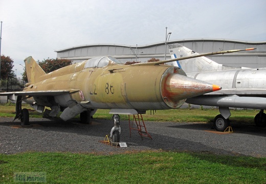 22-86 MiG-21M