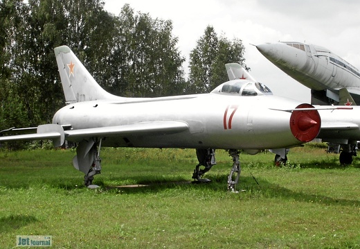 Suchoi Su-7BKL, 17 rot
