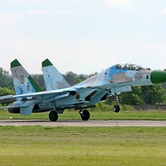 Su-27UB, Ukrainian Air Force, 74 blau
