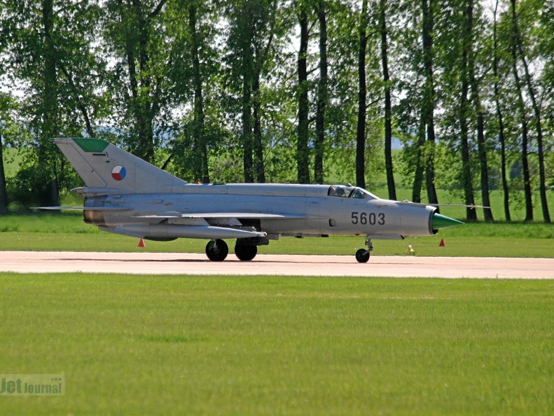 5603 MiG-21MFN 211tl CzAF